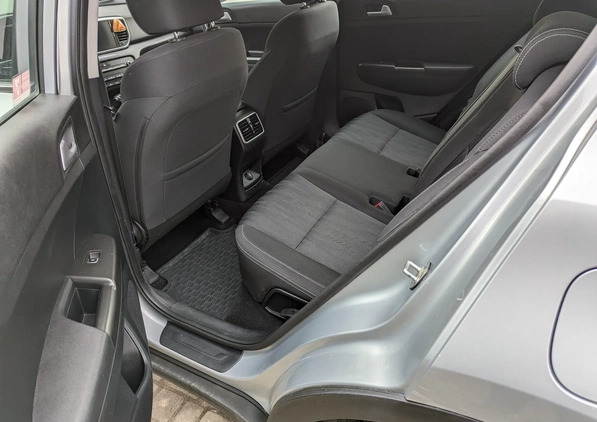 Kia Sportage cena 84999 przebieg: 96895, rok produkcji 2020 z Ozorków małe 232
